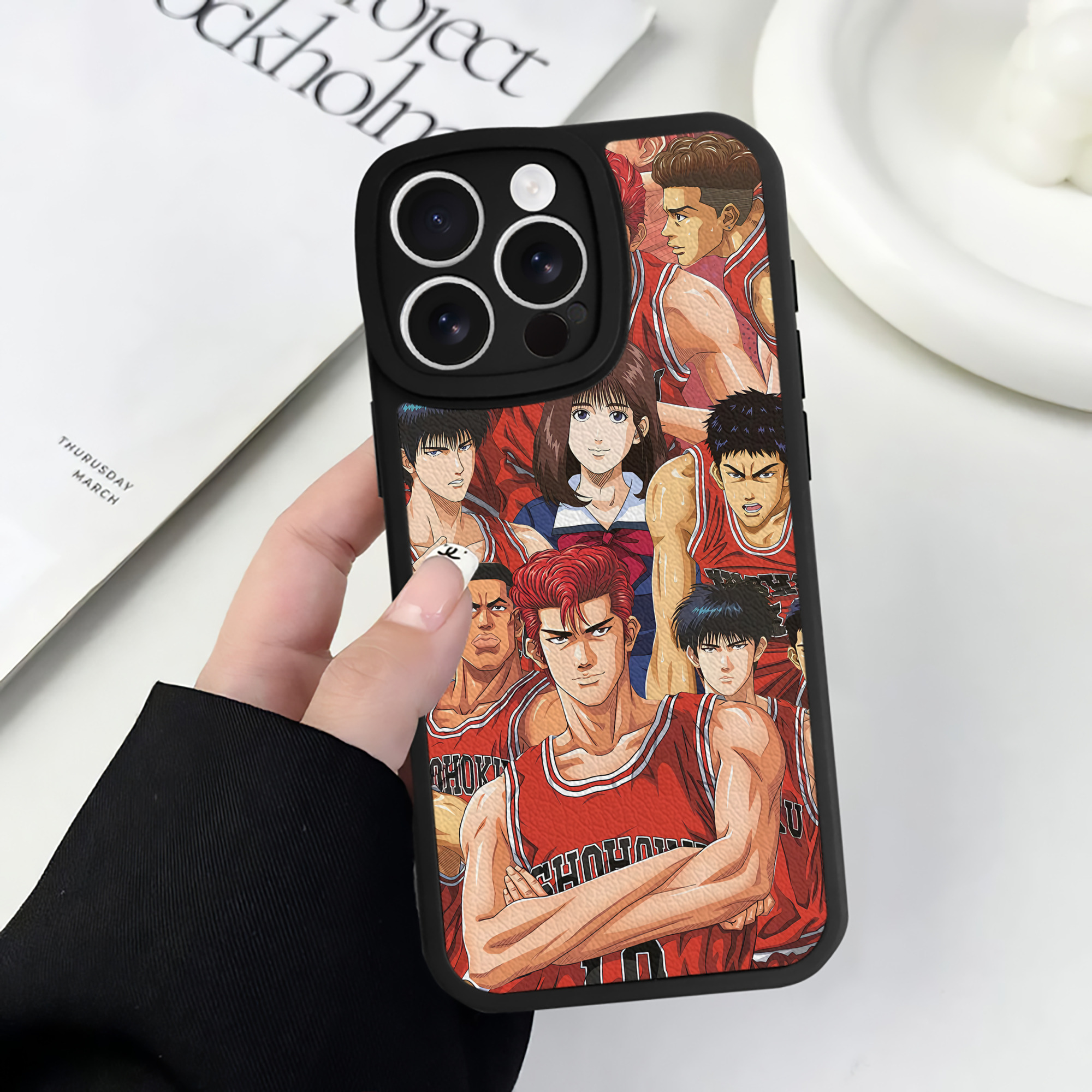 （画像用） SLAM DUNK／スラムダンク 【iPhone 16シリーズ対応】シリコンスマホケース（レザー調） 材質：シリコン